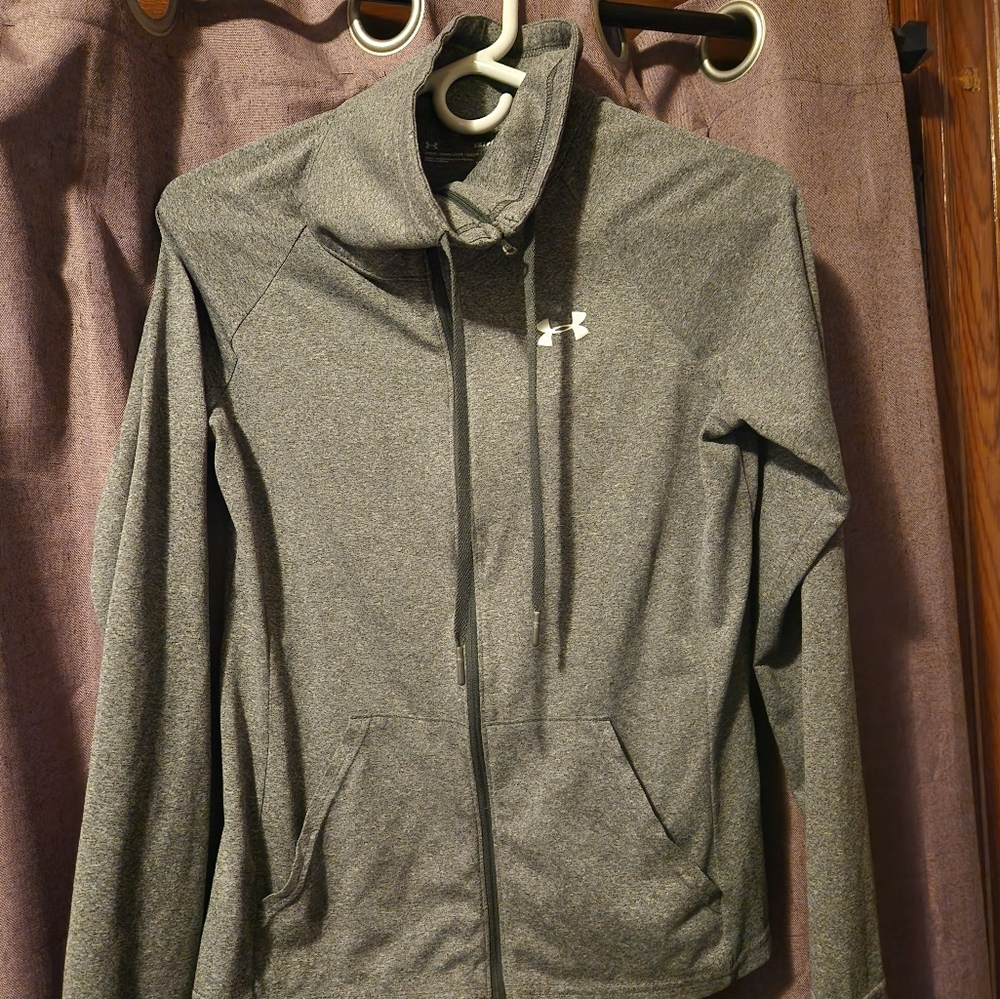 Women's lightweight zip up jacket